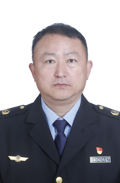 毛集实验区交通运输局副局长王勇