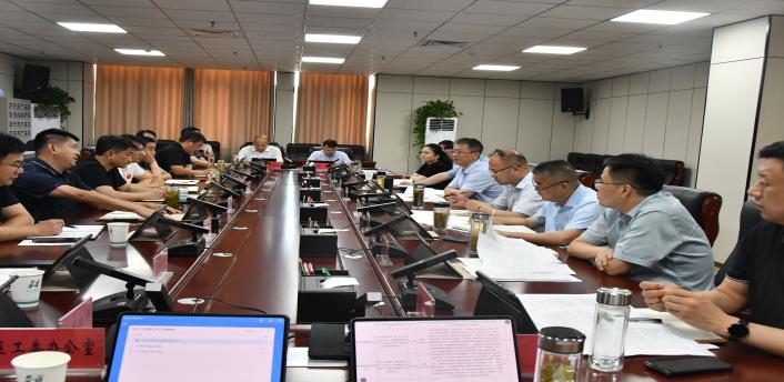 我区召开访企入村专题工作调度会