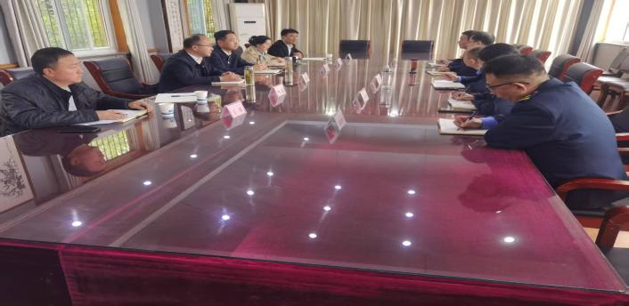 叶宜声率队赴上海铁路淮南西站座谈交流