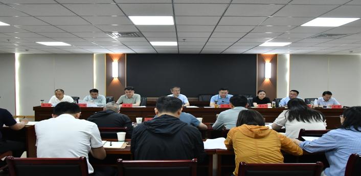 区工委召开党的建设工作领导小组会议暨全区树立和践行正确政绩观学习教育
                   集中整治群众身边不正之风和腐败问题推进会议