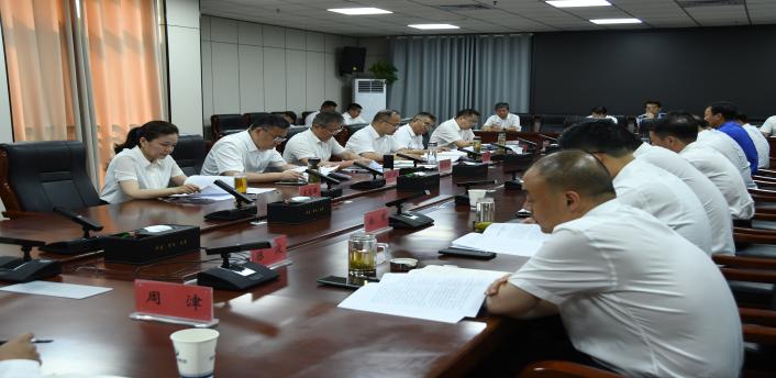 陈彦臣主持召开区工委会议