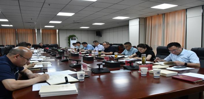 我区召开区工委理论学习中心组2026年第8次学习（扩大）会议